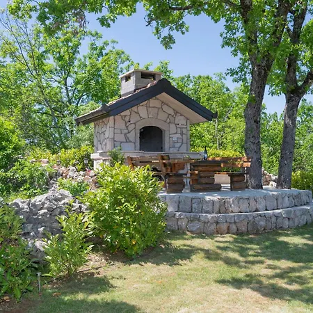 Holiday home In Vinjani Gornji With Kitchen