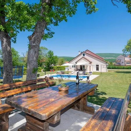 Holiday home In Vinjani Gornji With Kitchen Nenadici